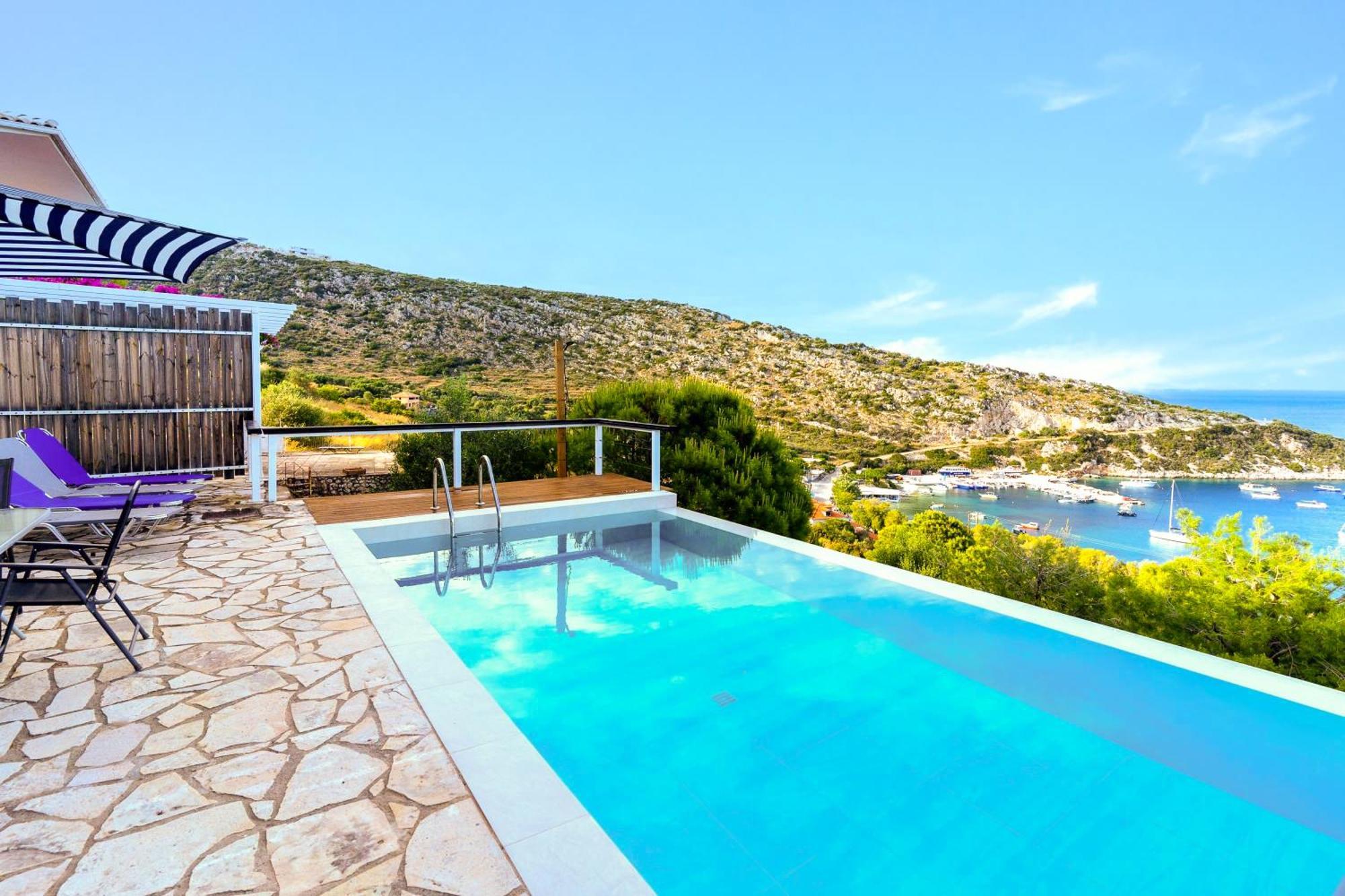 Coastal Paradise Found - Komis' Private Pool Retreat Agios Nikolaos  Extérieur photo