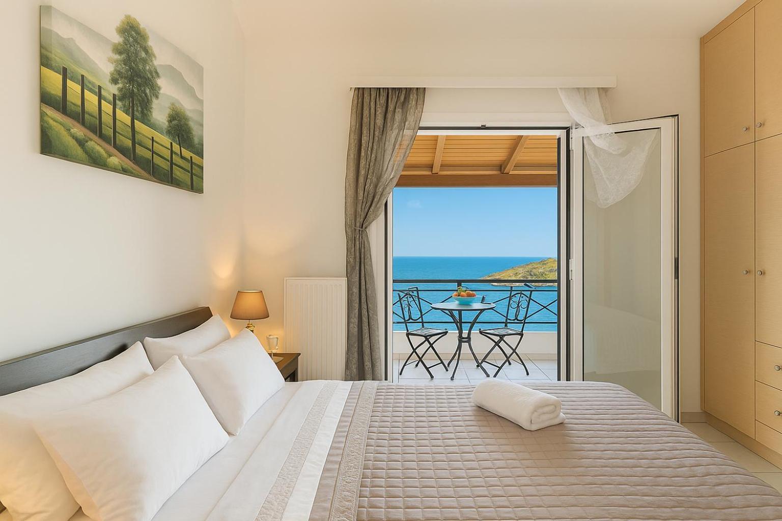 Coastal Paradise Found - Komis' Private Pool Retreat Agios Nikolaos  Extérieur photo