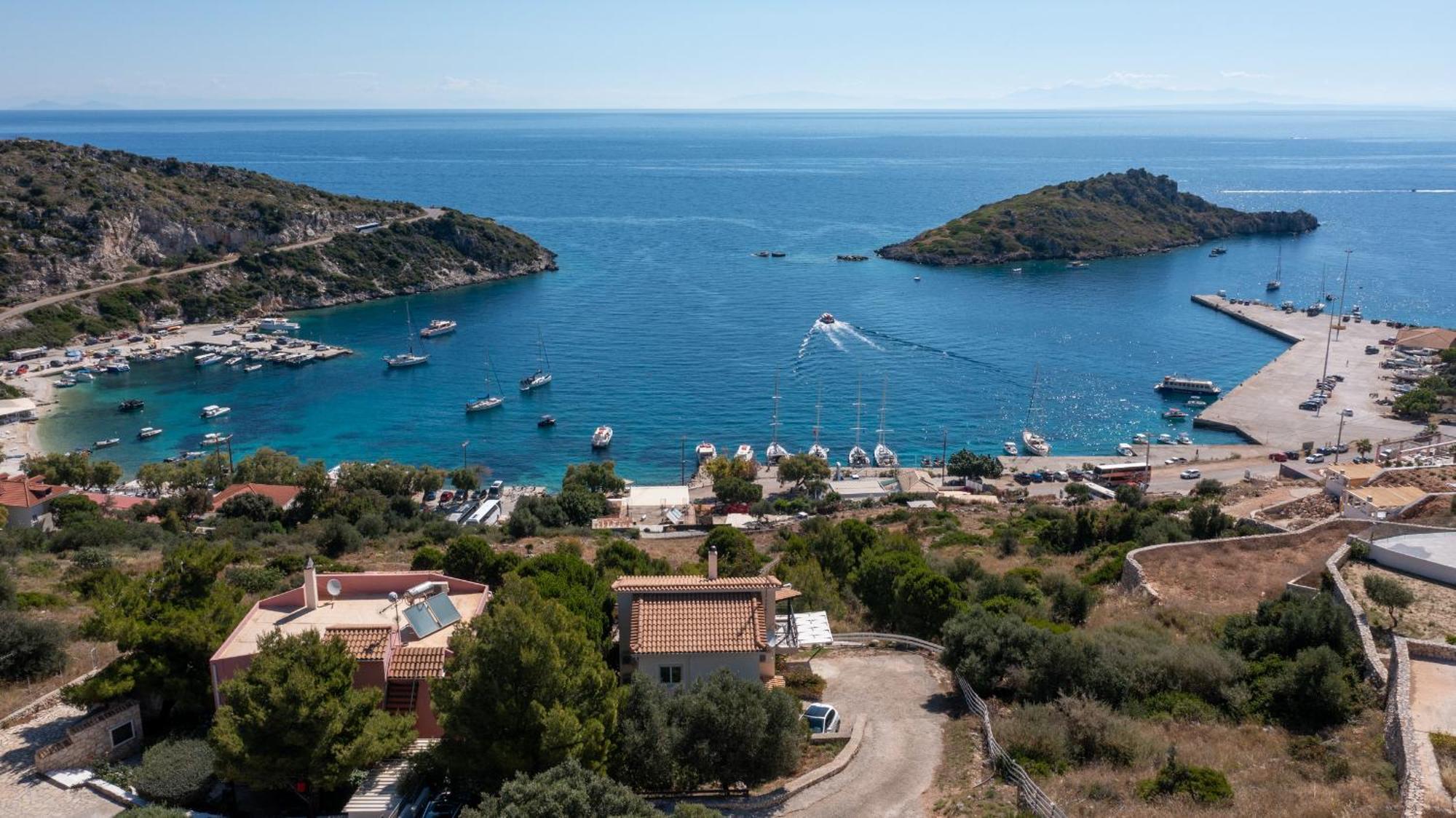 Coastal Paradise Found - Komis' Private Pool Retreat Agios Nikolaos  Extérieur photo