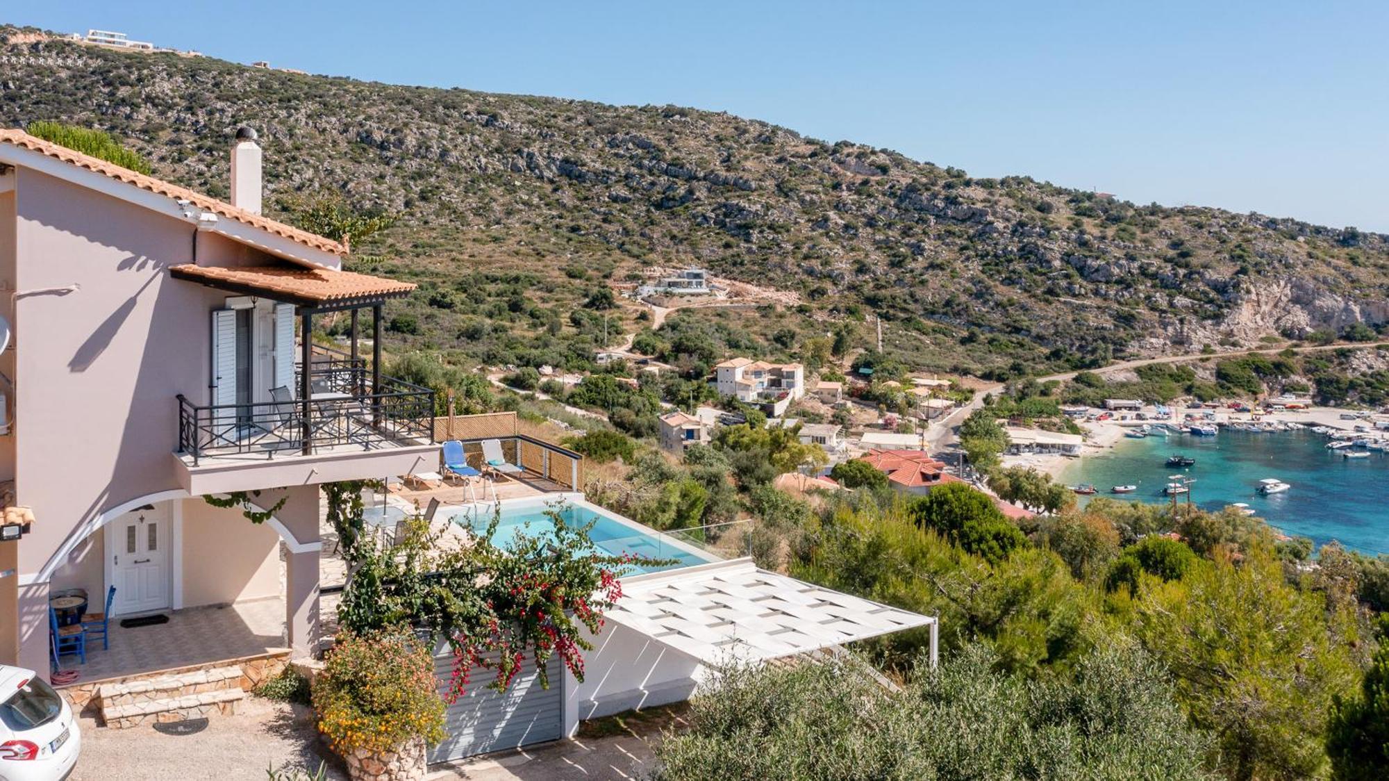 Coastal Paradise Found - Komis' Private Pool Retreat Agios Nikolaos  Extérieur photo
