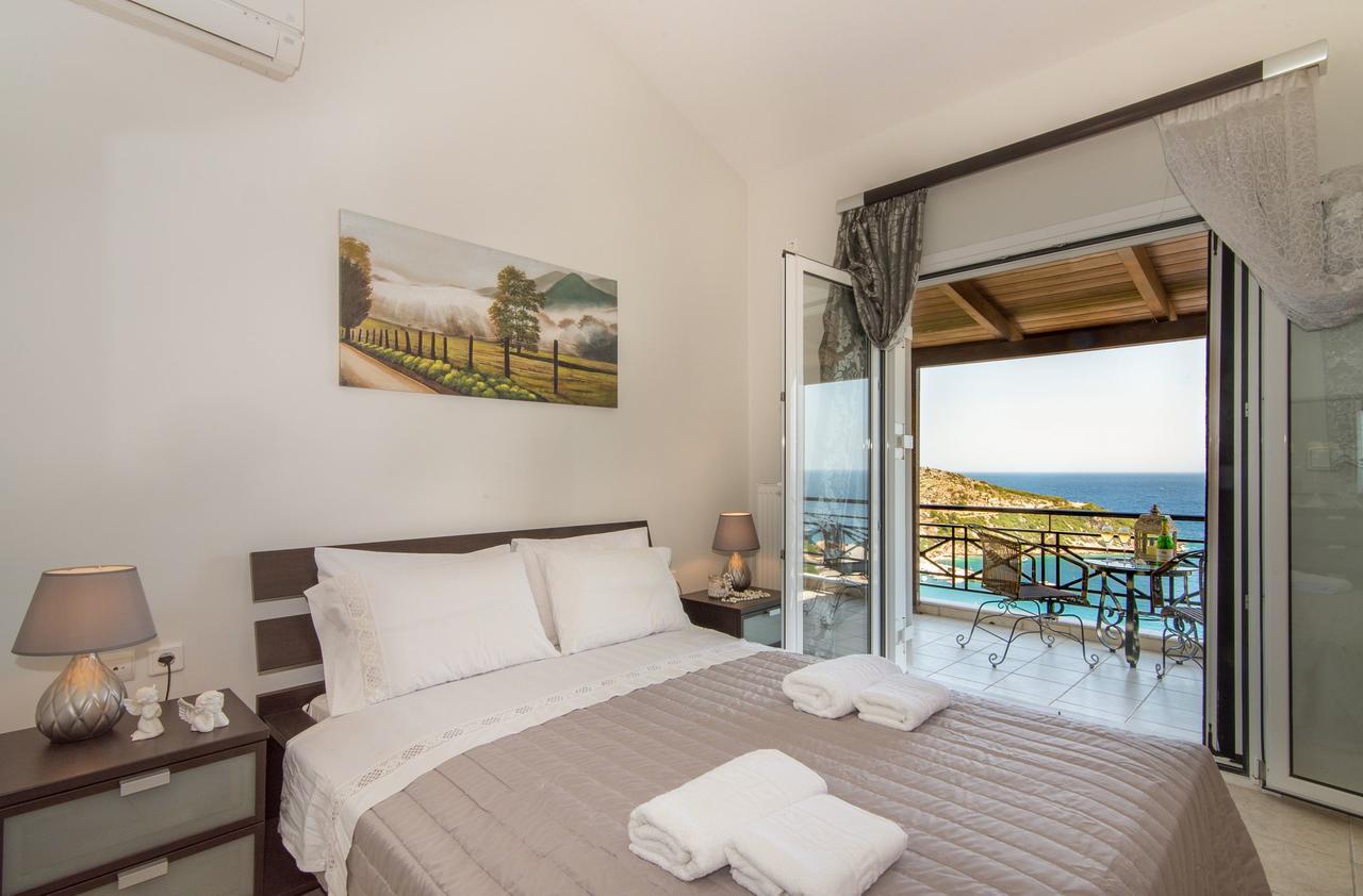 Coastal Paradise Found - Komis' Private Pool Retreat Agios Nikolaos  Extérieur photo