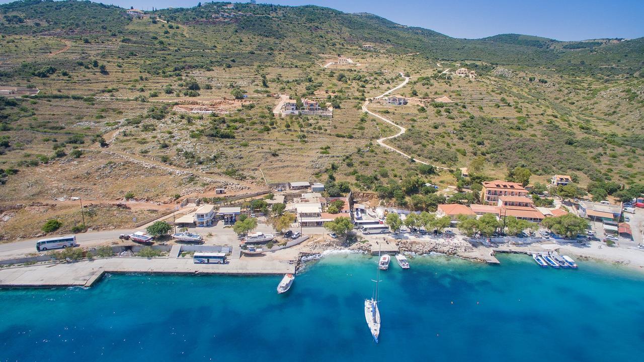 Coastal Paradise Found - Komis' Private Pool Retreat Agios Nikolaos  Extérieur photo