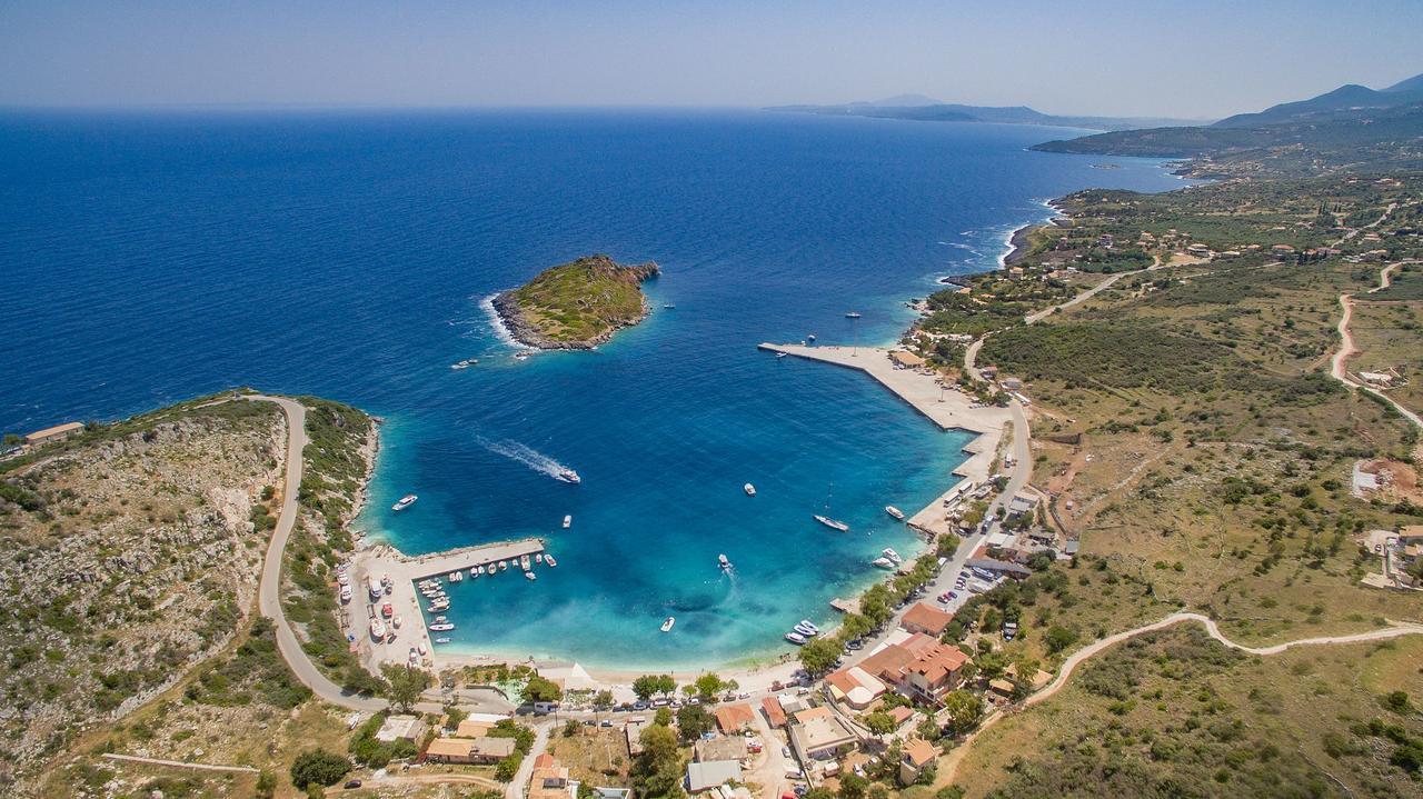 Coastal Paradise Found - Komis' Private Pool Retreat Agios Nikolaos  Extérieur photo