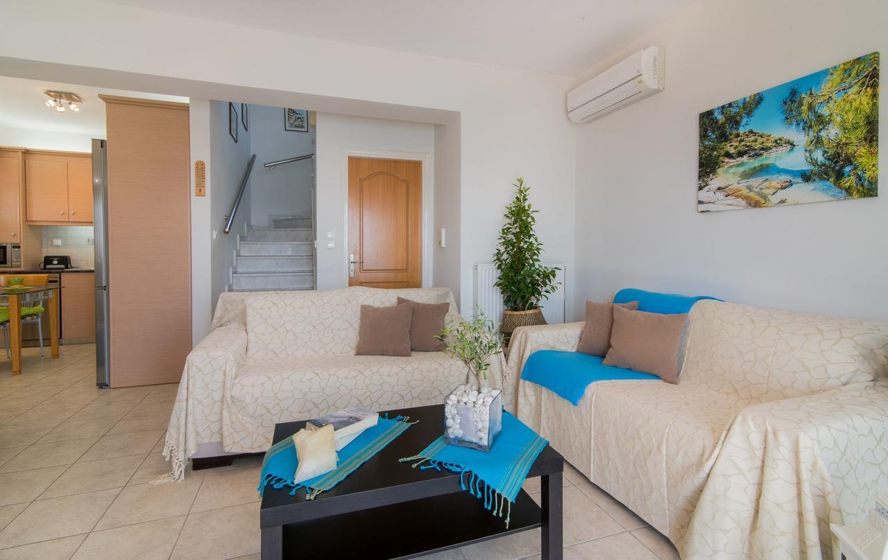 Coastal Paradise Found - Komis' Private Pool Retreat Agios Nikolaos  Extérieur photo